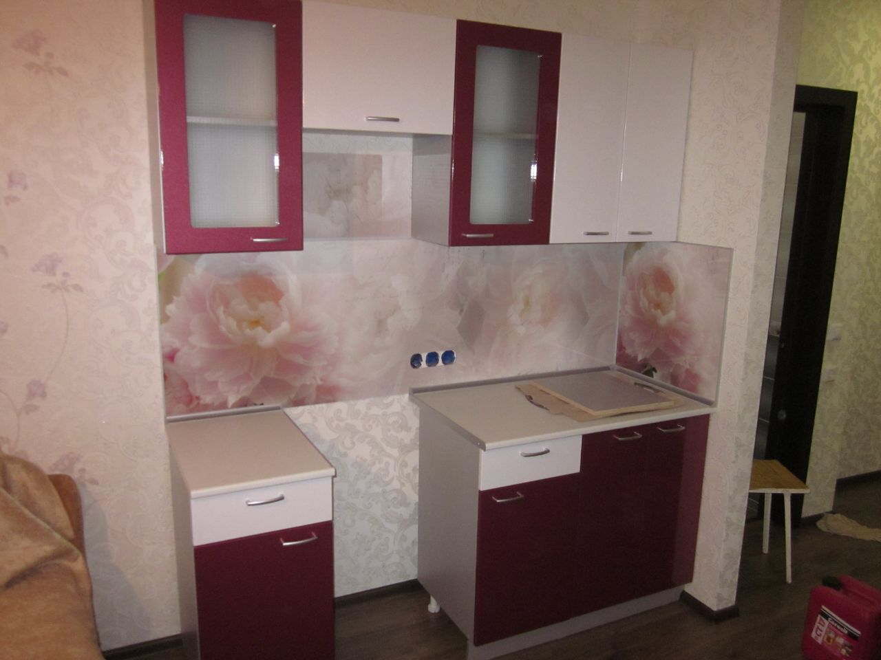Фото. Кухня эконом класса. Цена 34 тыс рублей